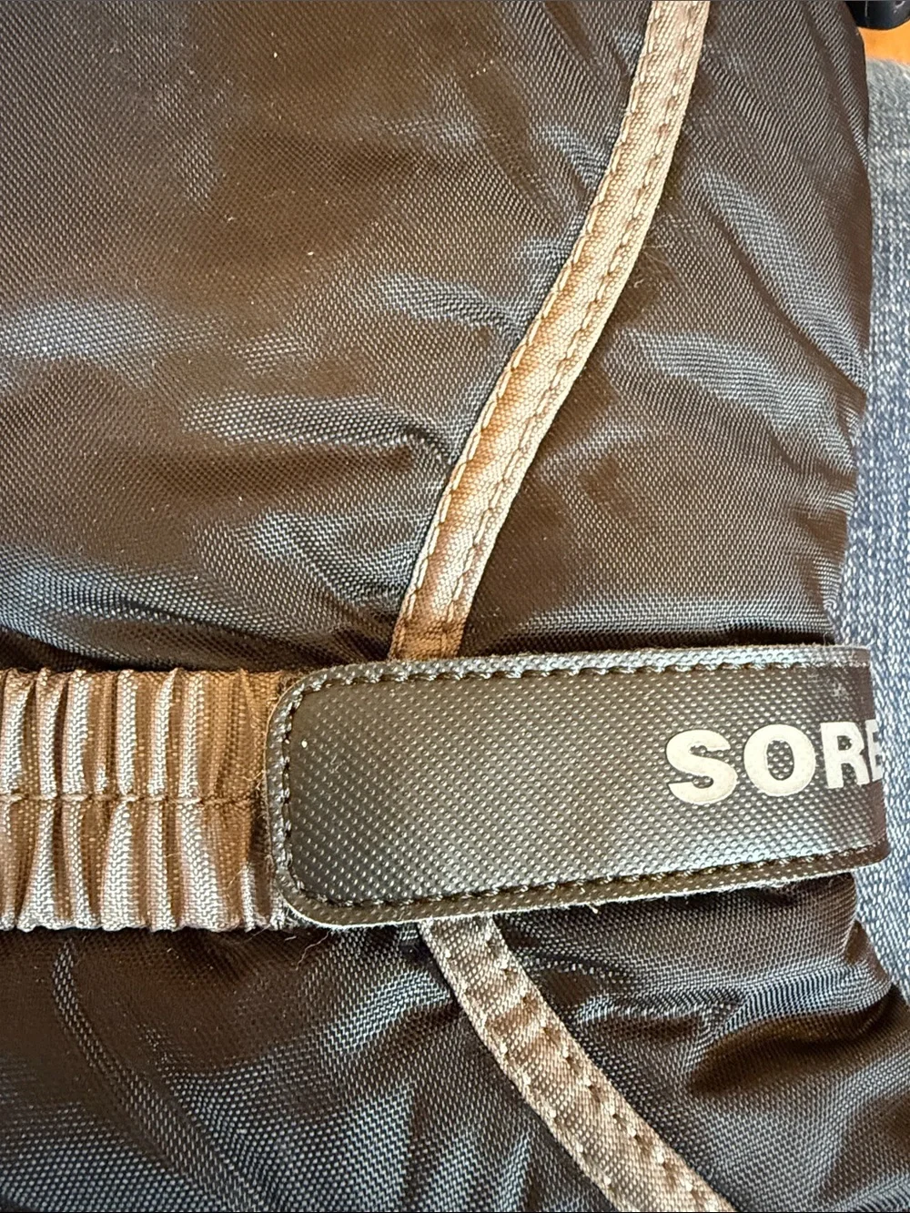 Sorel Youth Flurry Insulated Black Winter Snow Boots, size 1